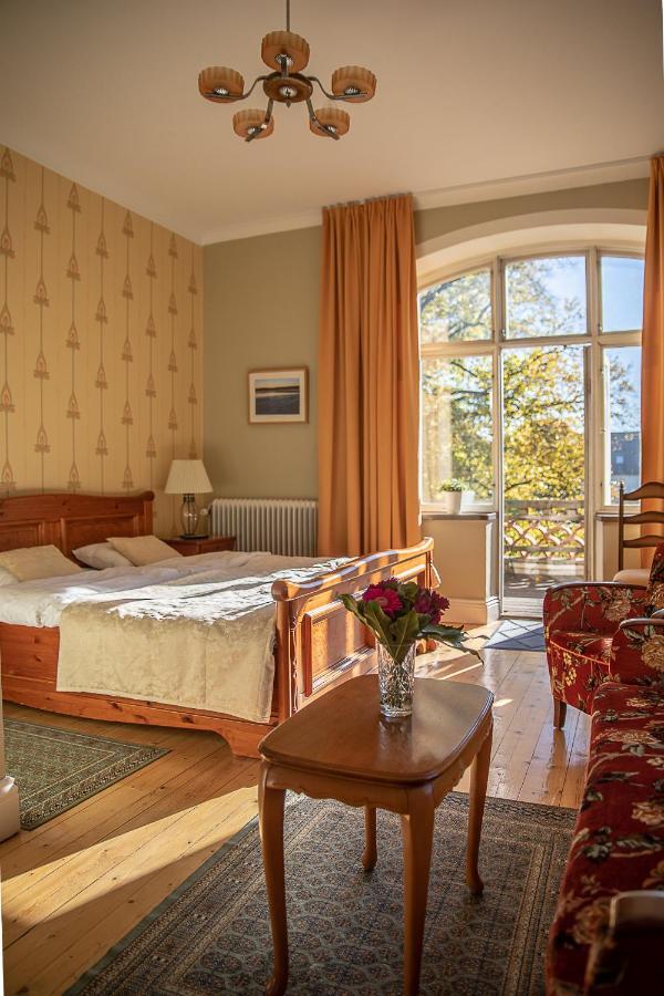 Hotell Station Skinnskatteberg エクステリア 写真