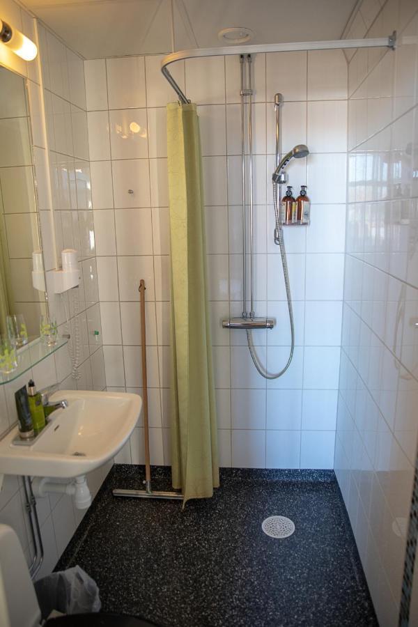 Hotell Station Skinnskatteberg エクステリア 写真