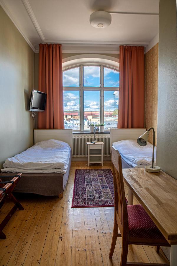 Hotell Station Skinnskatteberg エクステリア 写真