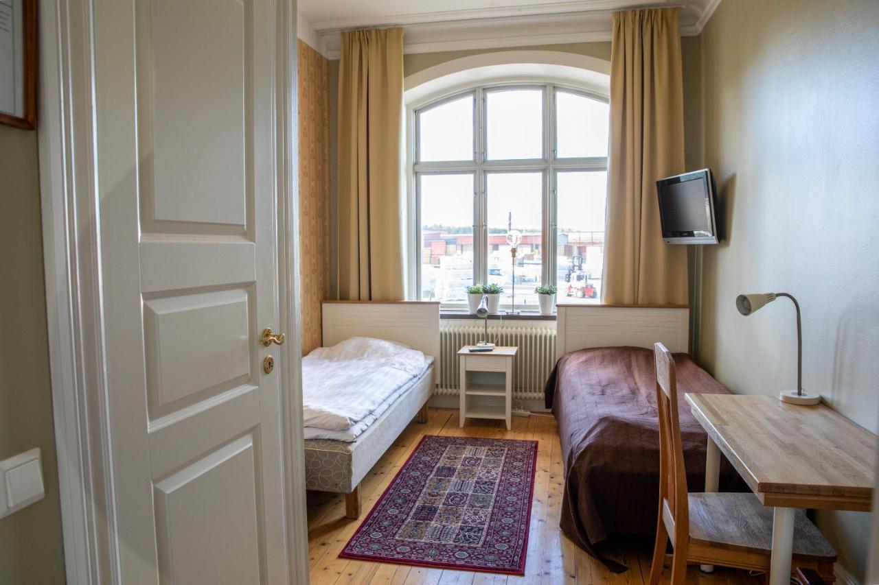 Hotell Station Skinnskatteberg エクステリア 写真